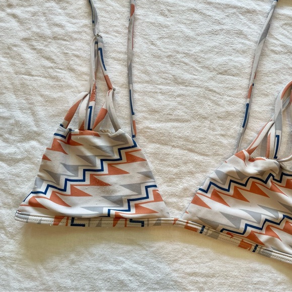 Acacia Santorini Bikini Top in Ziggy | Size Small - Picture 4 of 4